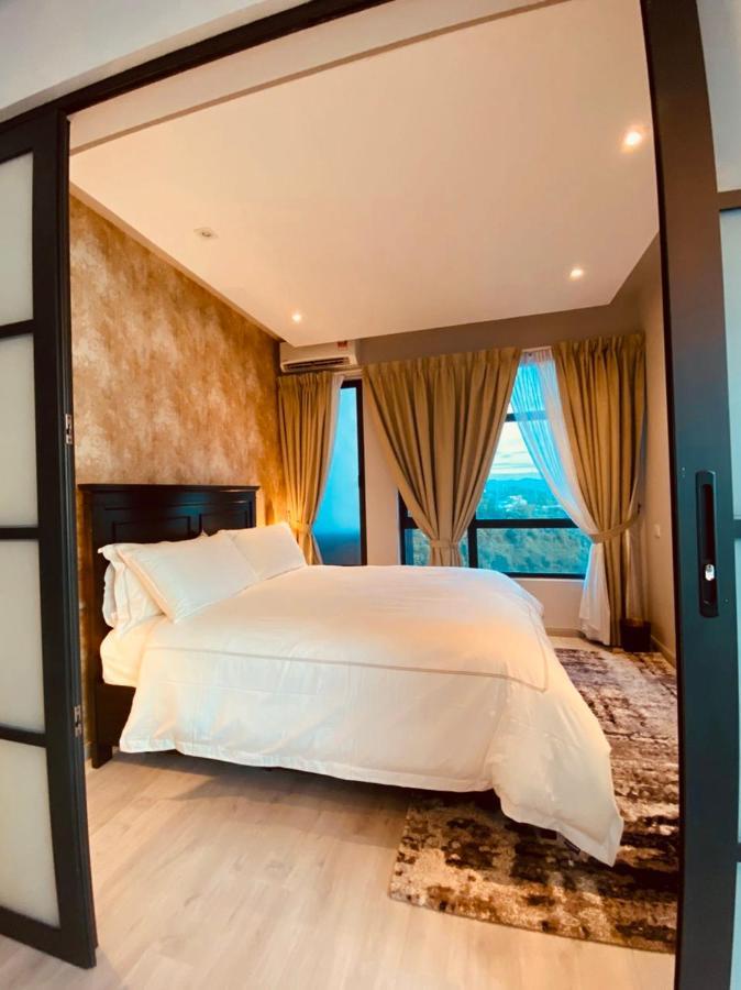Petronella Suites Apartment @ Jesselton Quay Kota Kinabalu Exteriör bild