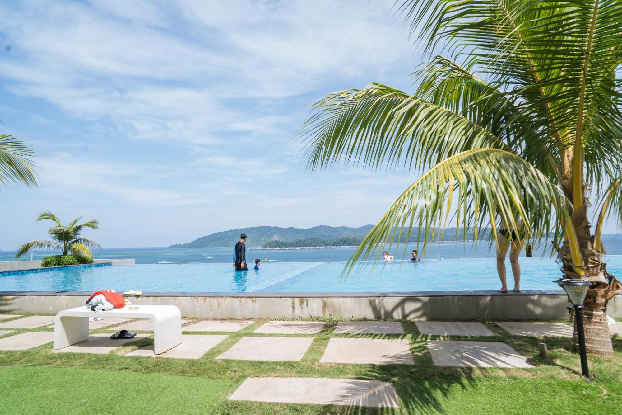 Petronella Suites Apartment @ Jesselton Quay Kota Kinabalu Exteriör bild